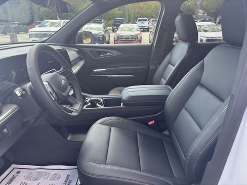 New 2026 Chevrolet Traverse LT image 19