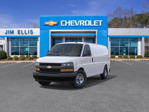 New 2025 Chevrolet Express 2500 w/ Driver Convenience Package RWD image 33
