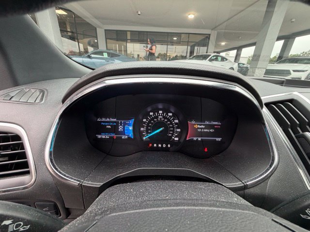 Used 2020 Ford Edge Titanium w/ Equipment Group 301A FWD image 11