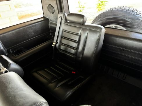 Used 2005 HUMMER H2 w/ Preferred Equipment Group AWD/4WD image 22