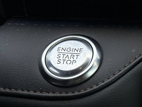 Certified 2024 Lincoln Nautilus Premier w/ Jet Appearance Package AWD/4WD image 36