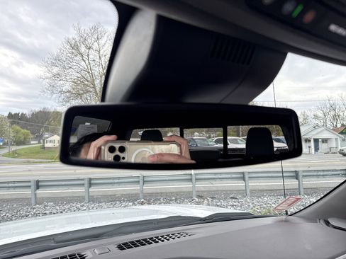 Used 2022 GMC Sierra 1500 SLT w/ SLT Premium Plus Package image 25