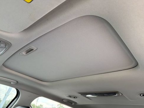 Used 2024 Kia Telluride S w/ S Sunroof Package FWD image 16