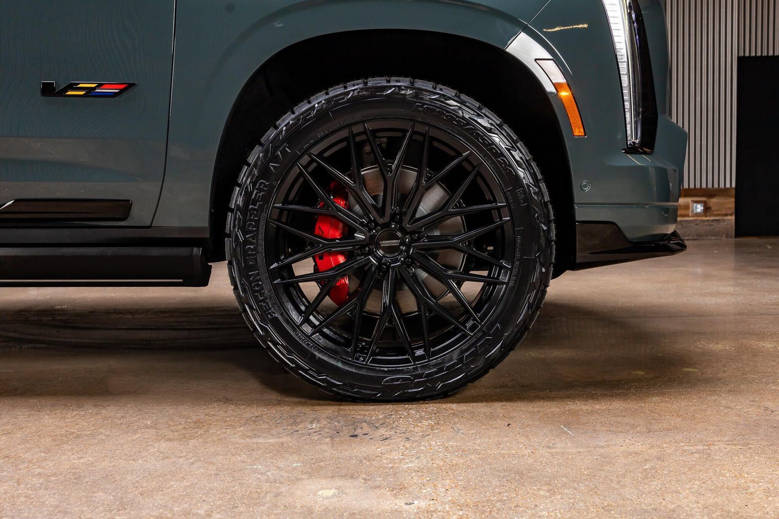 Used 2026 Cadillac Escalade V w/ LPO, ONYX Package AWD/4WD image 12