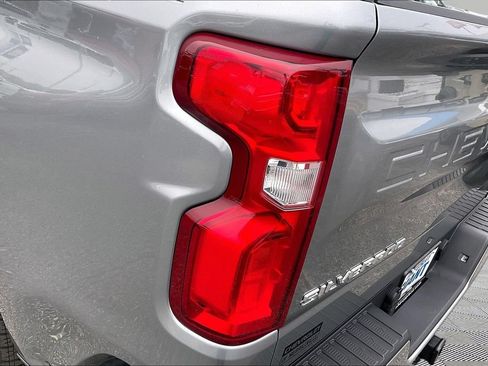 Used 2025 Chevrolet Silverado 1500 RST w/ Convenience Package II AWD/4WD image 27