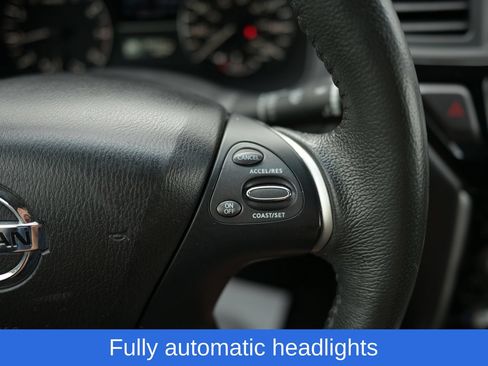 Used 2015 Nissan Pathfinder SV FWD image 23
