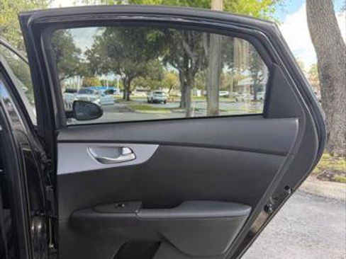 Used 2024 Kia Forte LXS FWD image 15