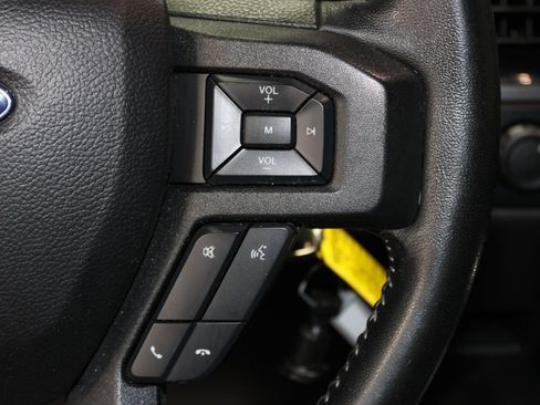 Used 2019 Ford F150 XLT w/ Equipment Group 302A Luxury AWD/4WD image 39