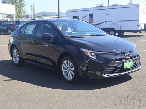 New 2026 Toyota Corolla LE w/ LE Premium Package image 9