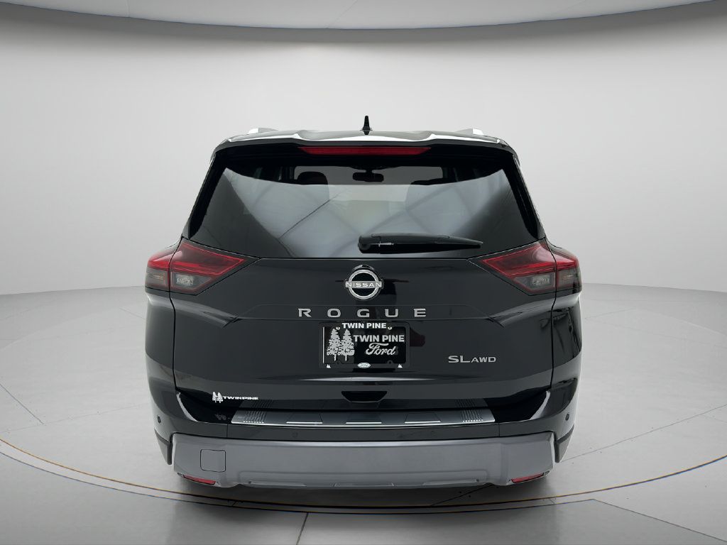 Used 2024 Nissan Rogue SL w/ SL Premium Package AWD/4WD image 7