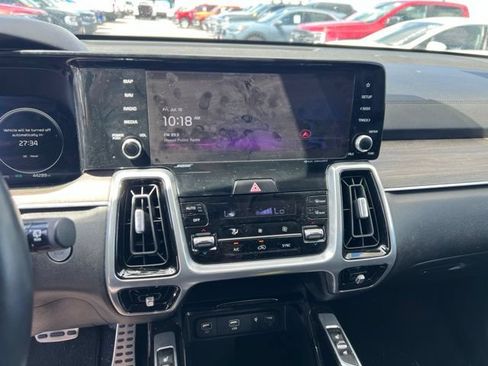 Used 2023 Kia Sorento SX Prestige AWD/4WD image 11