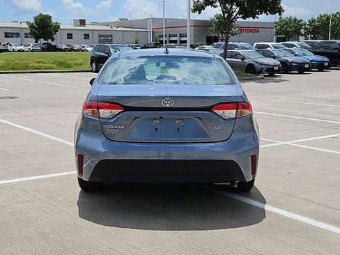 Used 2023 Toyota Corolla LE FWD image 6