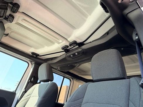 Used 2025 Jeep Wrangler Willys 4xe image 14