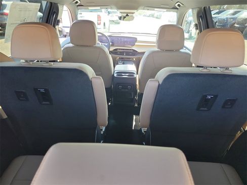 New 2026 Buick Enclave Preferred w/ Power Package image 9