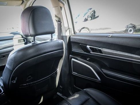 Used 2021 Kia Telluride EX w/ EX Premium Package AWD/4WD image 27