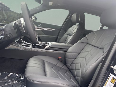 New 2026 BMW 750e xDrive 750e xDrive image 17