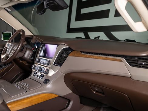 Used 2019 GMC Yukon XL Denali w/ Denali Ultimate Package RWD image 32