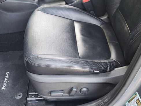 Used 2021 Hyundai Kona SEL Plus FWD image 18