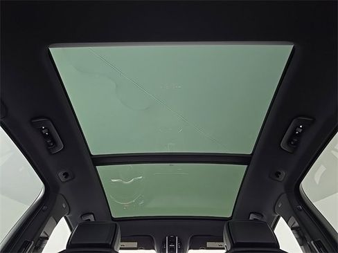 Certified 2022 Porsche Cayenne image 14