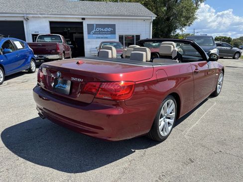 Used 2012 BMW 328i Convertible image 6