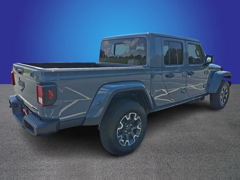 New 2026 Jeep Gladiator Sport AWD/4WD image 3