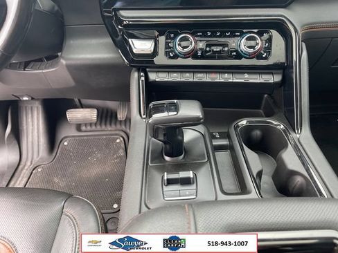 Used 2022 GMC Sierra 1500 AT4 w/ AT4 Preferred Package AWD/4WD image 12
