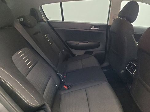 Used 2018 Kia Sportage LX FWD image 19