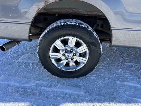 Used 2011 Ford F150 XLT w/ XLT Chrome Pkg image 9