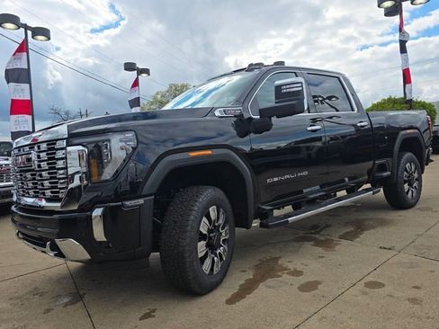 New 2026 GMC Sierra 2500 Denali w/ Denali Reserve Package AWD/4WD image 13