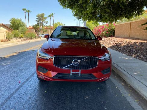 Used 2021 Volvo XC60 T5 Momentum AWD/4WD image 3