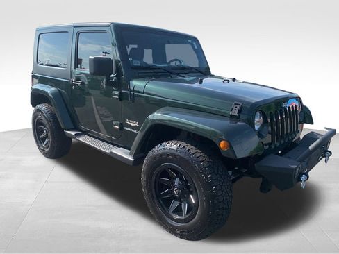 Used 2010 Jeep Wrangler Sahara w/ Dual Top Group AWD/4WD image 7