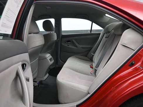 Used 2010 Toyota Camry FWD image 22