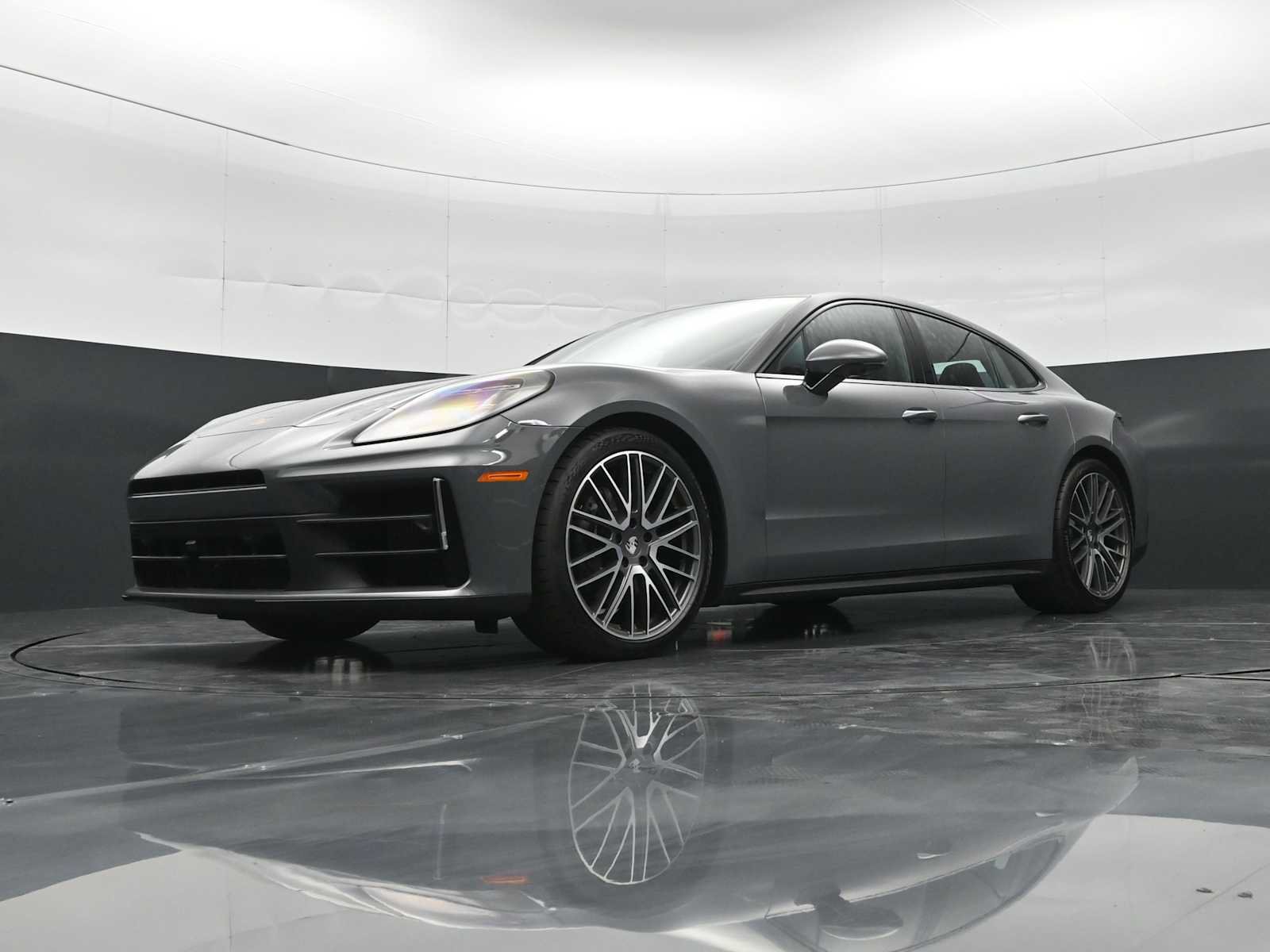 New 2026 Porsche Panamera RWD image 39