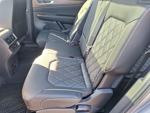 New 2026 Volkswagen Atlas SEL Premium R-Line image 23