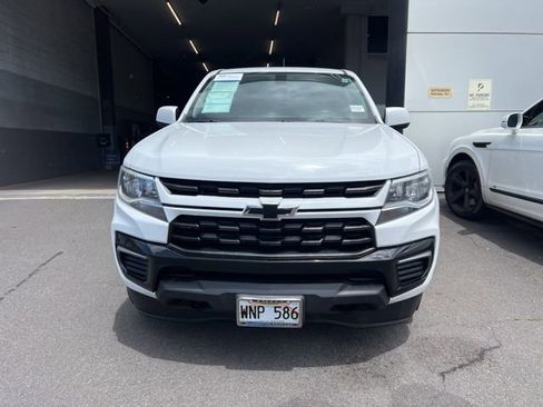 Used 2022 Chevrolet Colorado LT AWD/4WD image 2