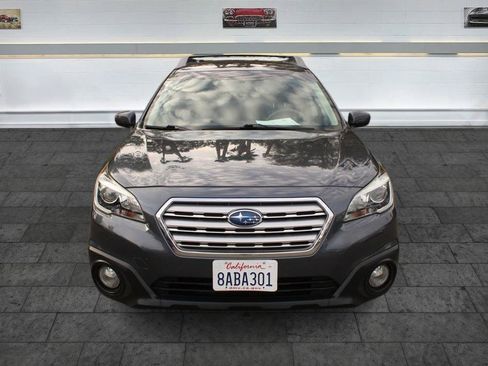 Used 2017 Subaru Outback 2.5i Premium w/ Popular Package #1 AWD/4WD image 2
