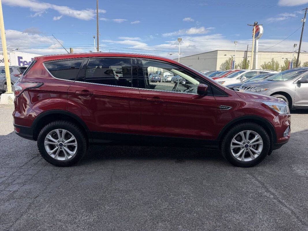 Used 2017 Ford Escape SE AWD/4WD image 6