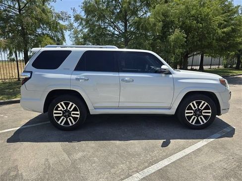 Used 2017 Toyota 4Runner Limited AWD/4WD image 7