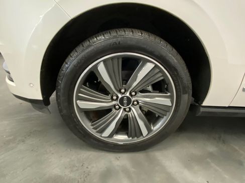 Used 2019 Lincoln Navigator Reserve AWD/4WD image 19