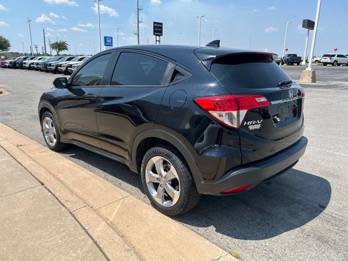 Used 2020 Honda HR-V LX image 7