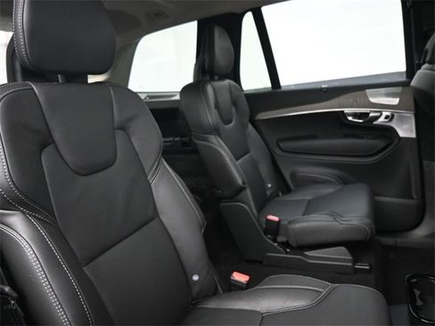 Used 2025 Volvo XC90 T8 Ultra image 34