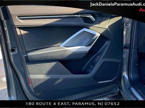 Used 2023 Audi Q3 2.0T Premium w/ Convenience Package image 15