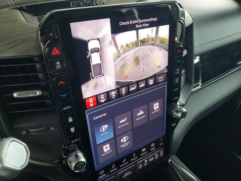 New 2025 RAM 2500 Limited AWD/4WD image 27