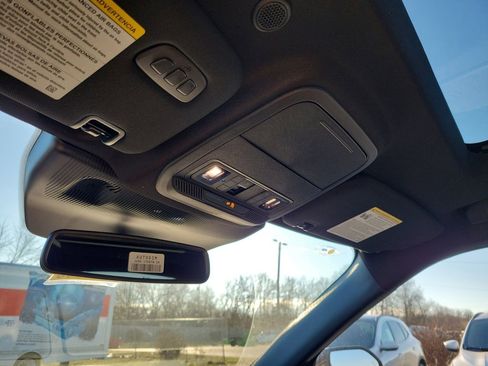 New 2026 Ford Explorer ST-Line image 30