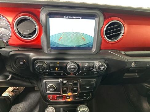 Used 2019 Jeep Wrangler Unlimited Rubicon AWD/4WD image 21
