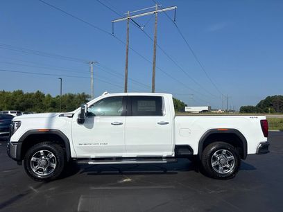New 2026 GMC Sierra 2500 SLT w/ SLT Premium Package