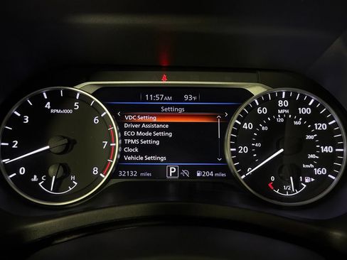 Used 2025 Nissan Sentra SR FWD image 15