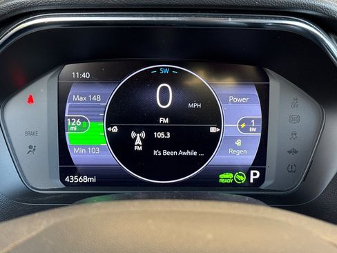 Used 2023 Chevrolet Bolt EUV LT w/ Comfort Package image 36