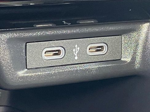 Certified 2025 Volkswagen Jetta SE image 17