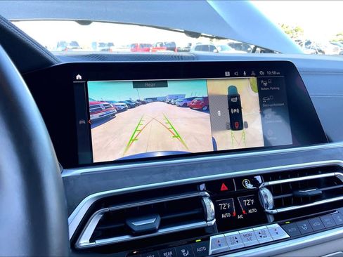 Used 2022 BMW X5 xDrive40i w/ M Sport Package image 25